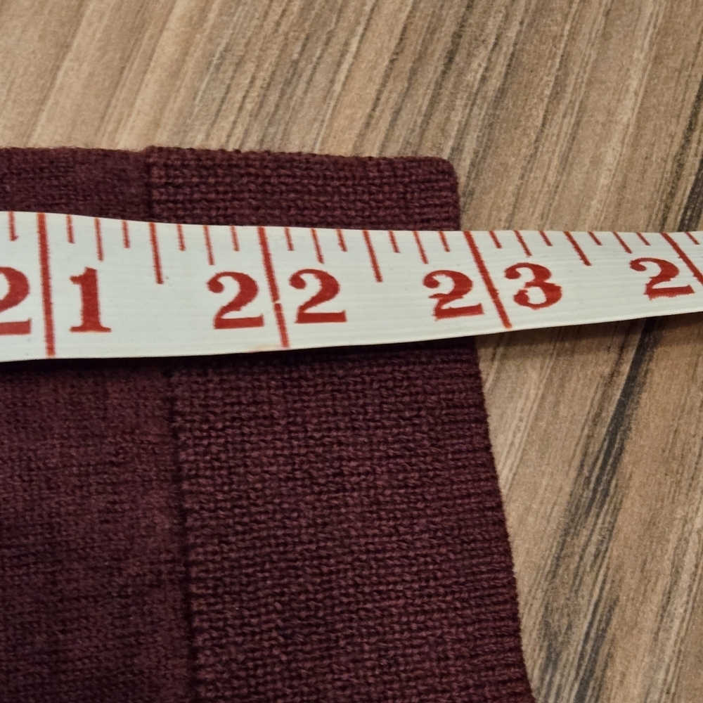 Brooks Brothers Maroon Merino Wool Turtleneck Sweater - Picture 7 of 7